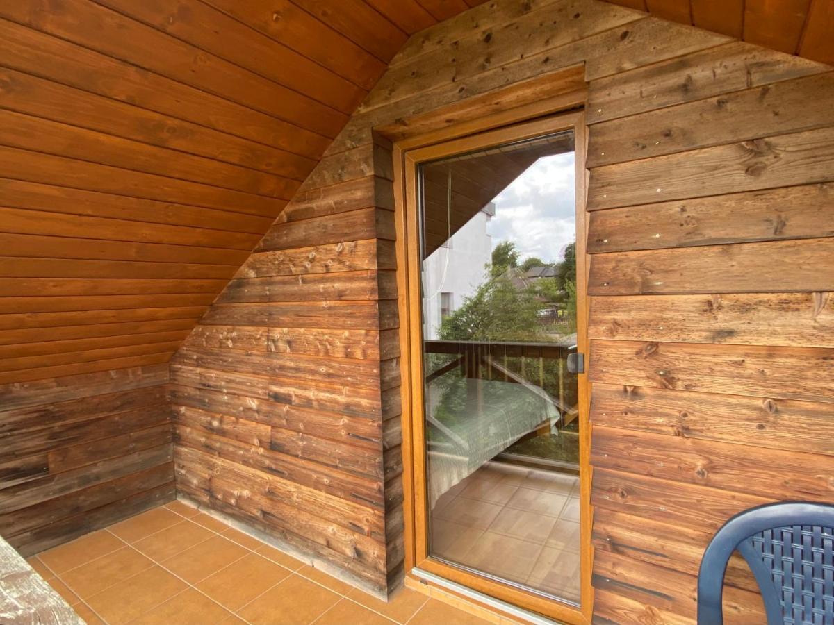 Dvieju Aukstu Namelis Su Jaukiu Kiemu -soley Apartamentai No 5 Apartment Palanga